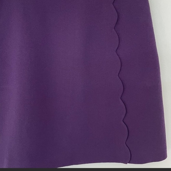 SOLD Club Monaco Crepe Skirt with Scallop detail size 0 - Picture 2 of 9